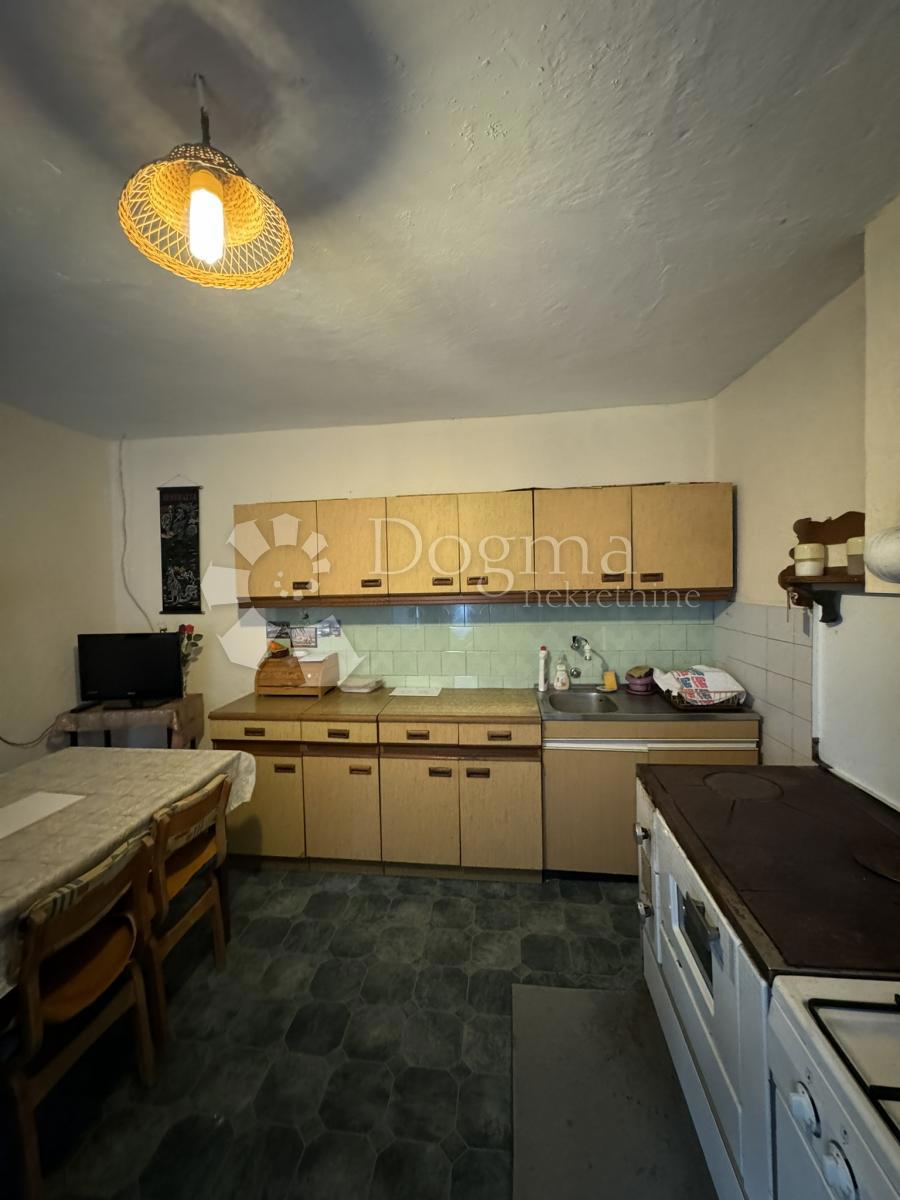Casa Bijela, Sirač, 122m2
