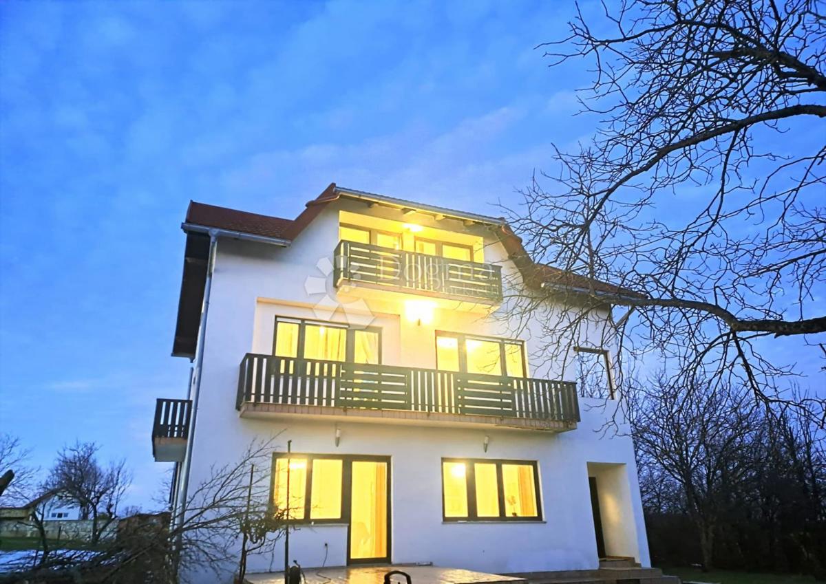 Casa Plitvička Jezera, 400m2