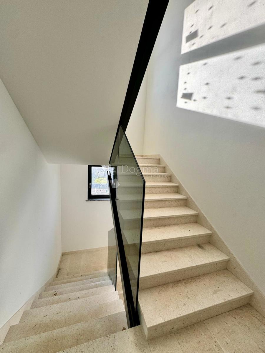 Casa Banjole, Medulin, 180m2