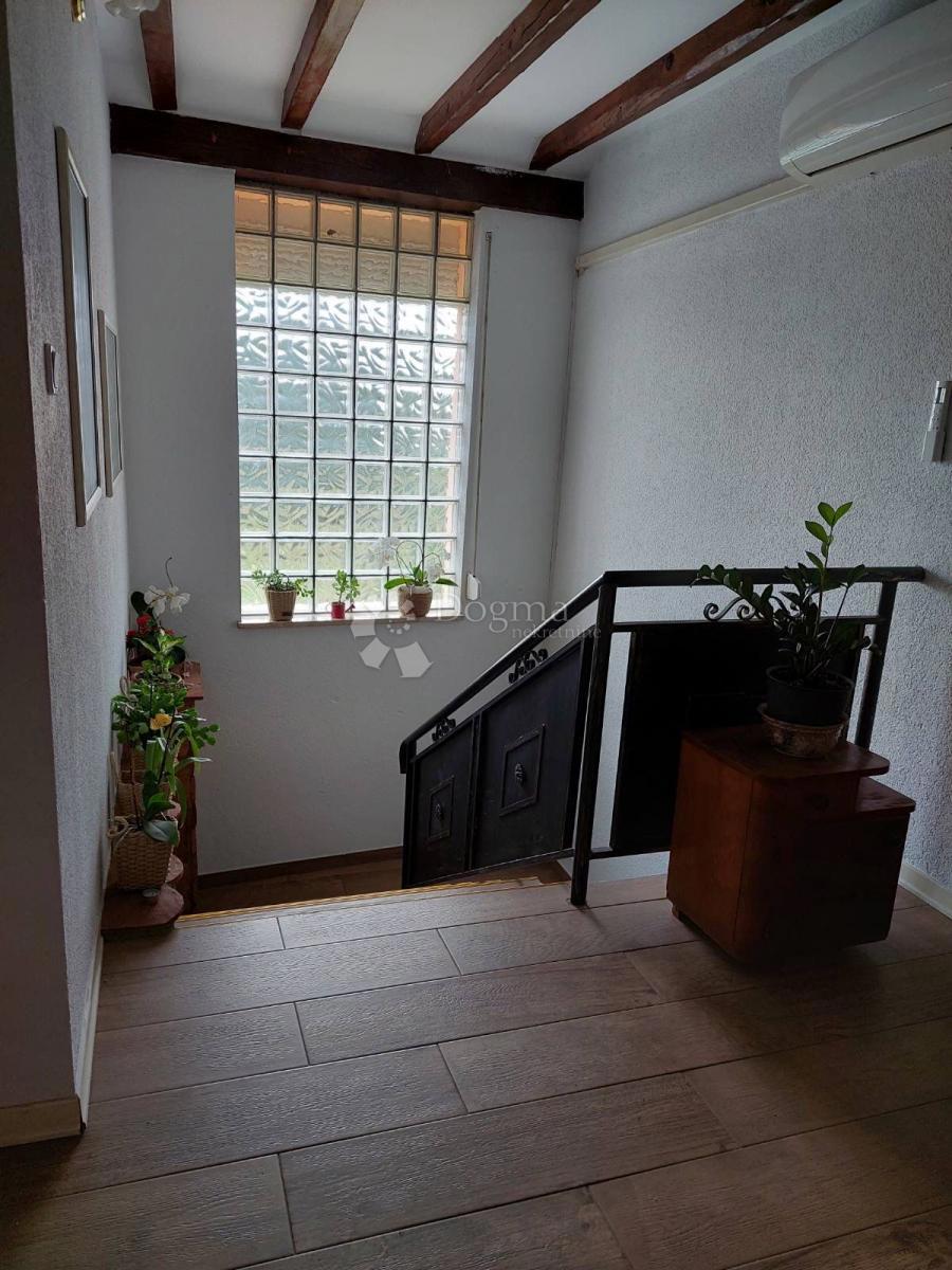 Casa Poreč, 90m2