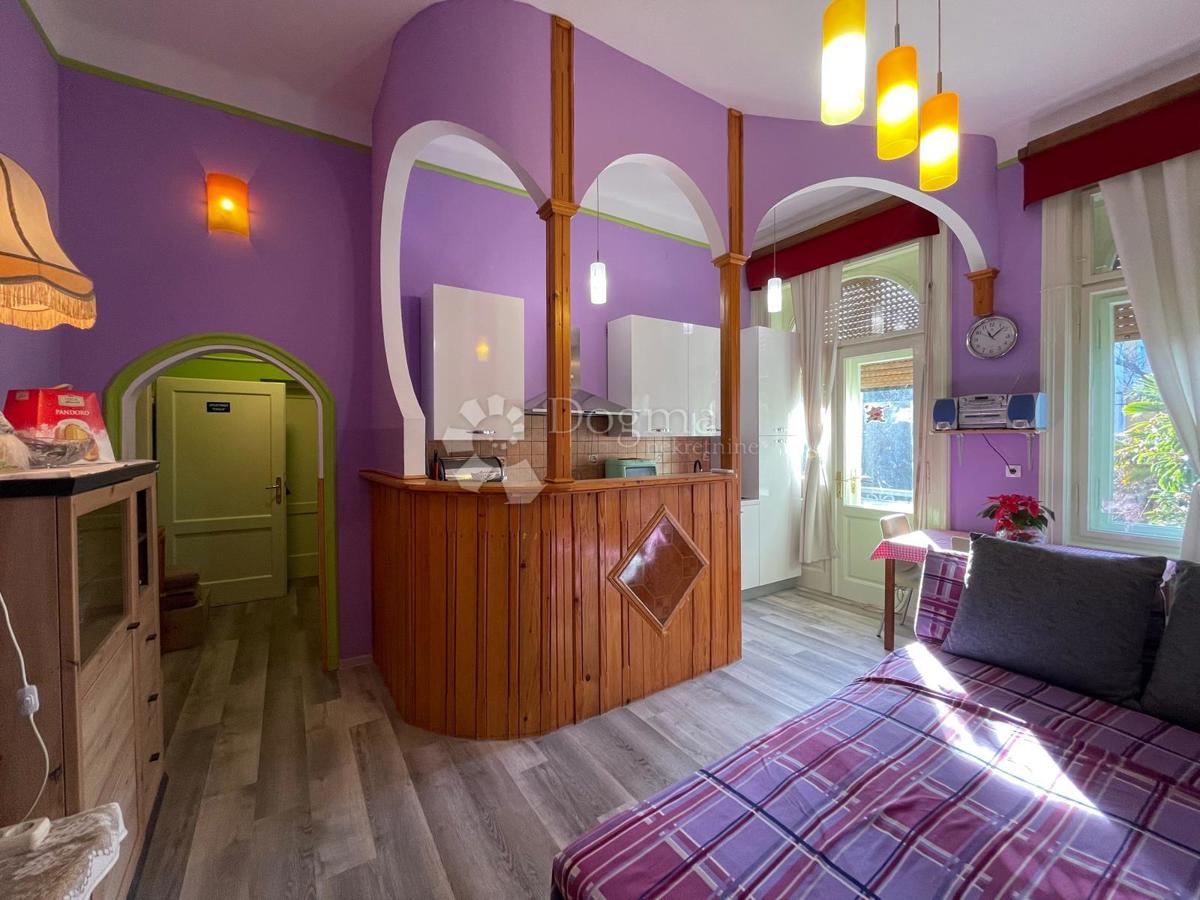 Appartamento in una villa austro-ungarica con giardino e 3 posti auto