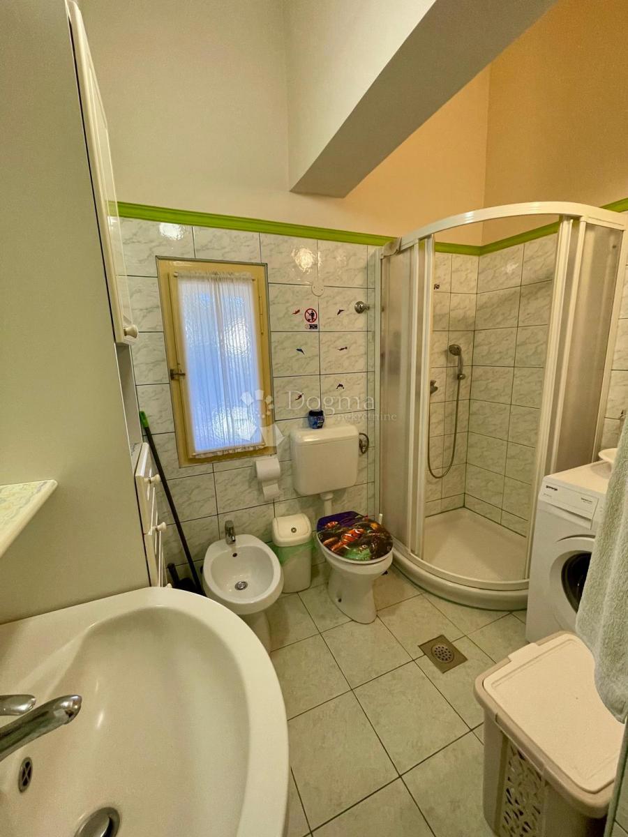 Appartamento in una villa austro-ungarica con giardino e 3 posti auto