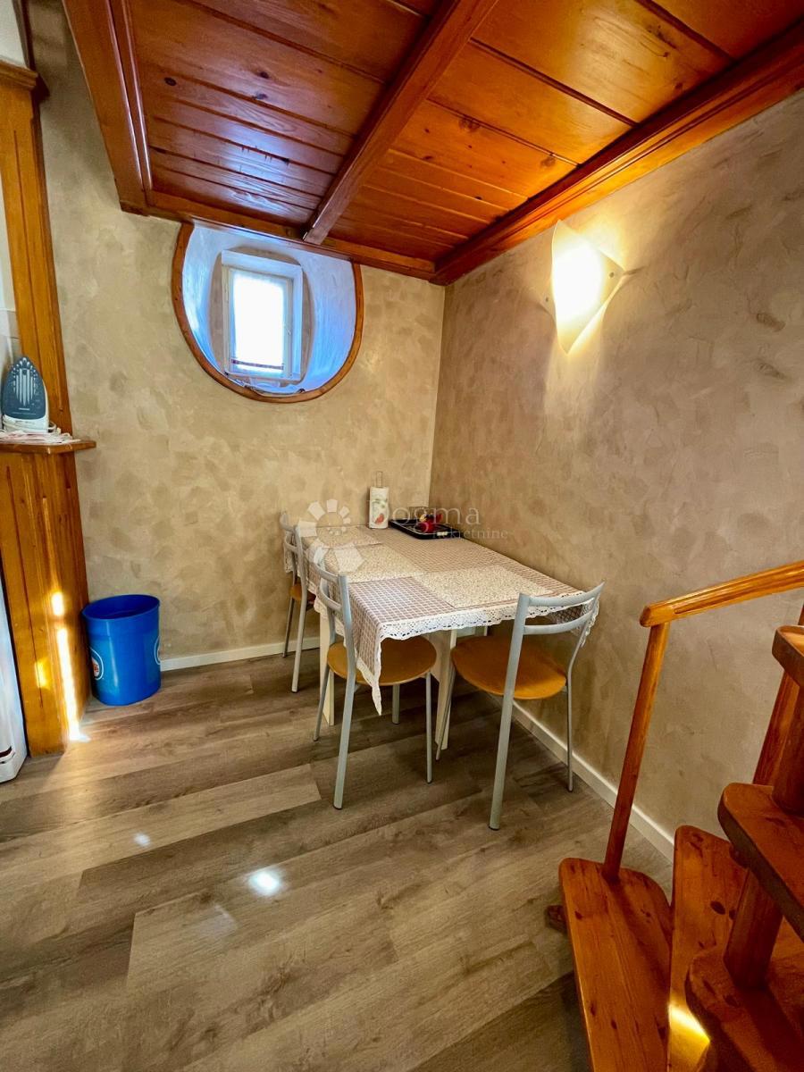 Appartamento in una villa austro-ungarica con giardino e 3 posti auto