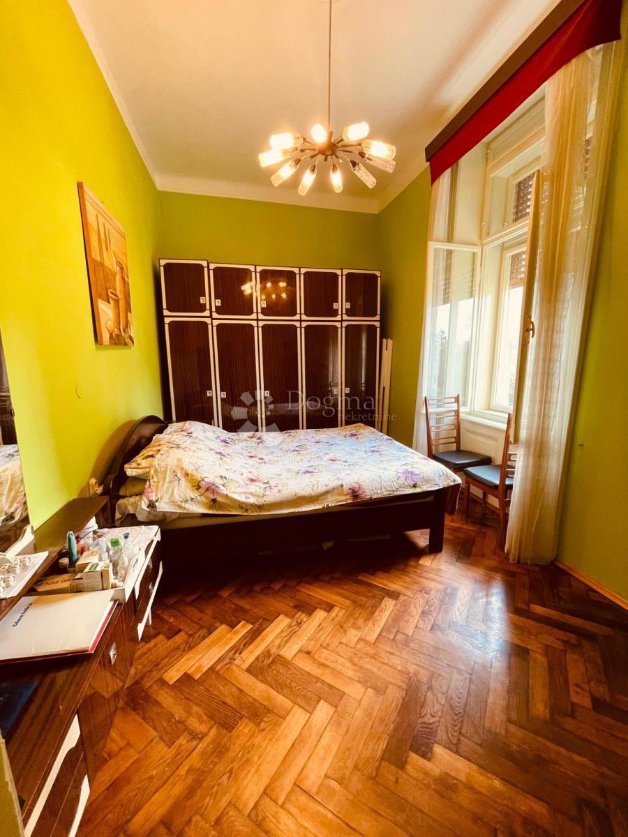 Appartamento in una villa austro-ungarica con giardino e 3 posti auto