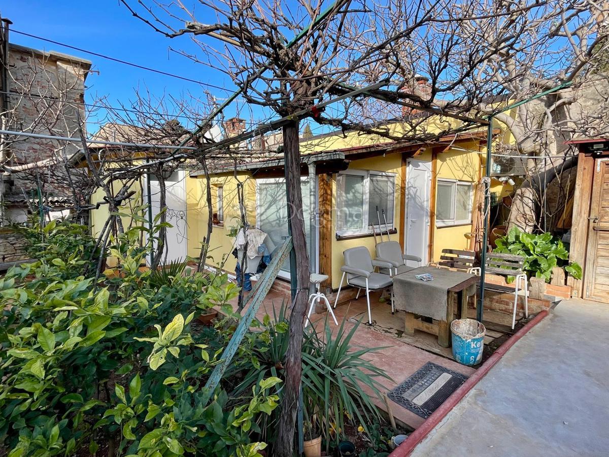 Appartamento in una villa austro-ungarica con giardino e 3 posti auto