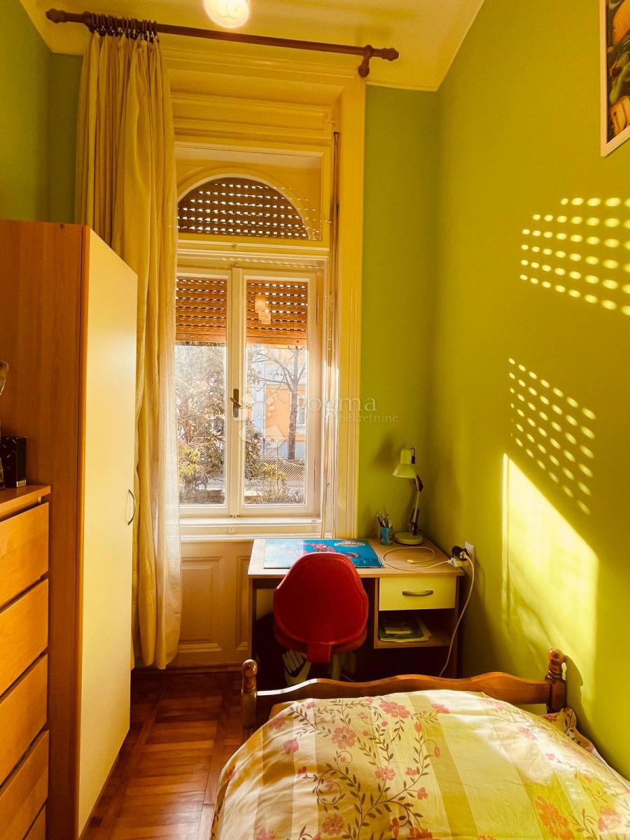 Appartamento in una villa austro-ungarica con giardino e 3 posti auto