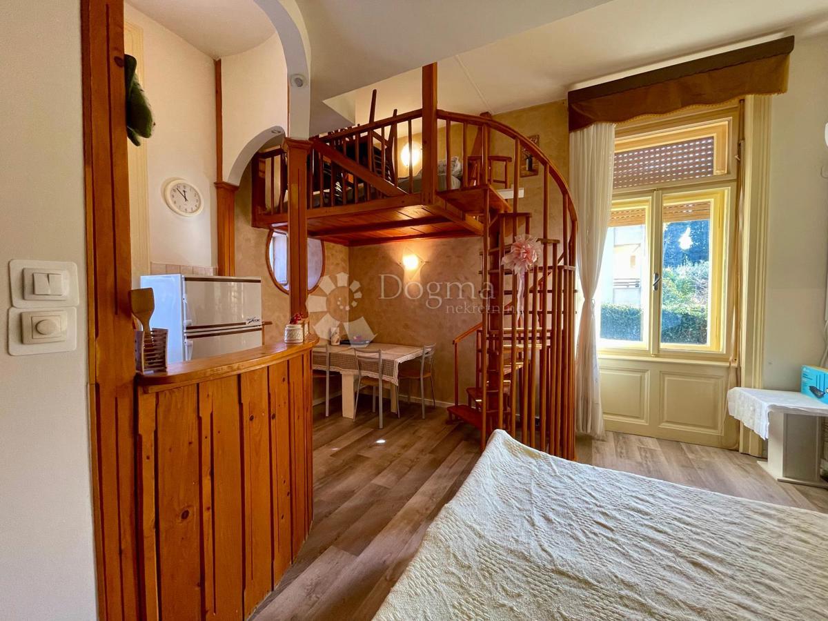 Appartamento in una villa austro-ungarica con giardino e 3 posti auto