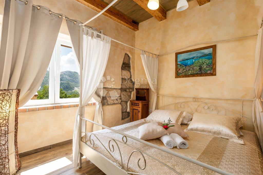 Casa Tribalj, Vinodolska Općina, 300m2