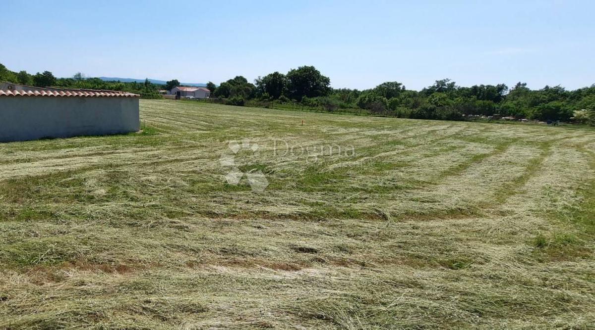 Terreno edificabile Barban, 760m2