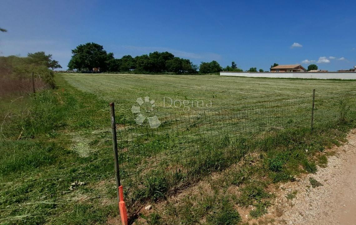 Terreno edificabile Barban, 760m2
