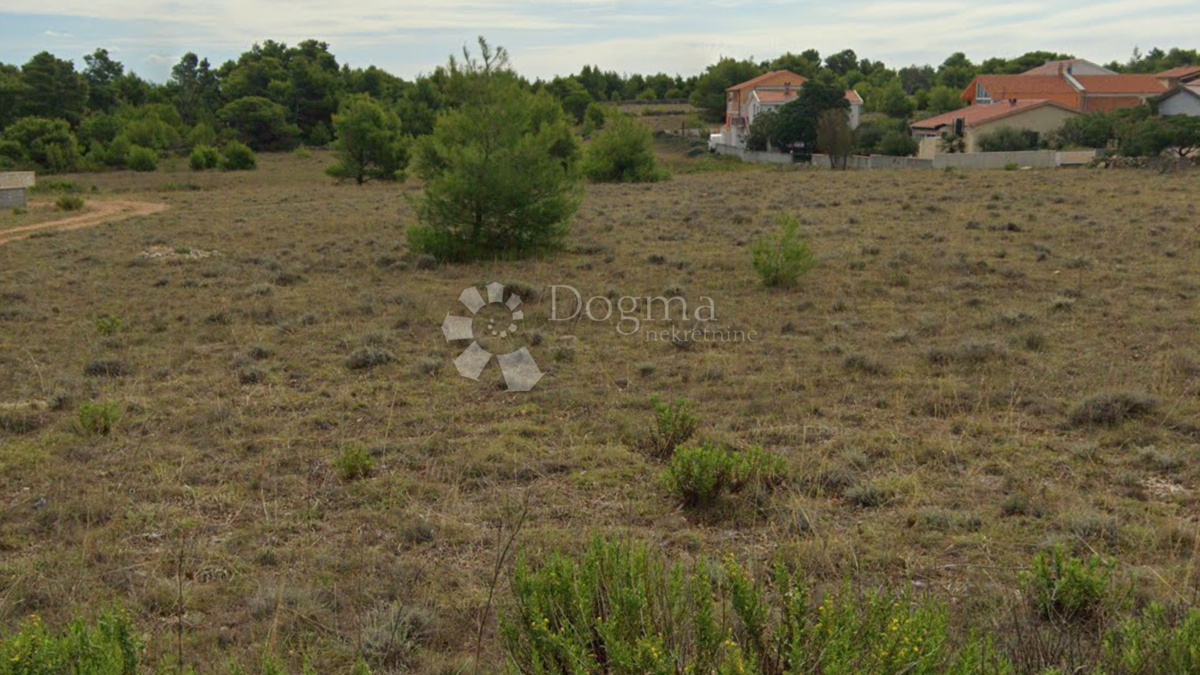 Terreno edificabile Vir, 660m2