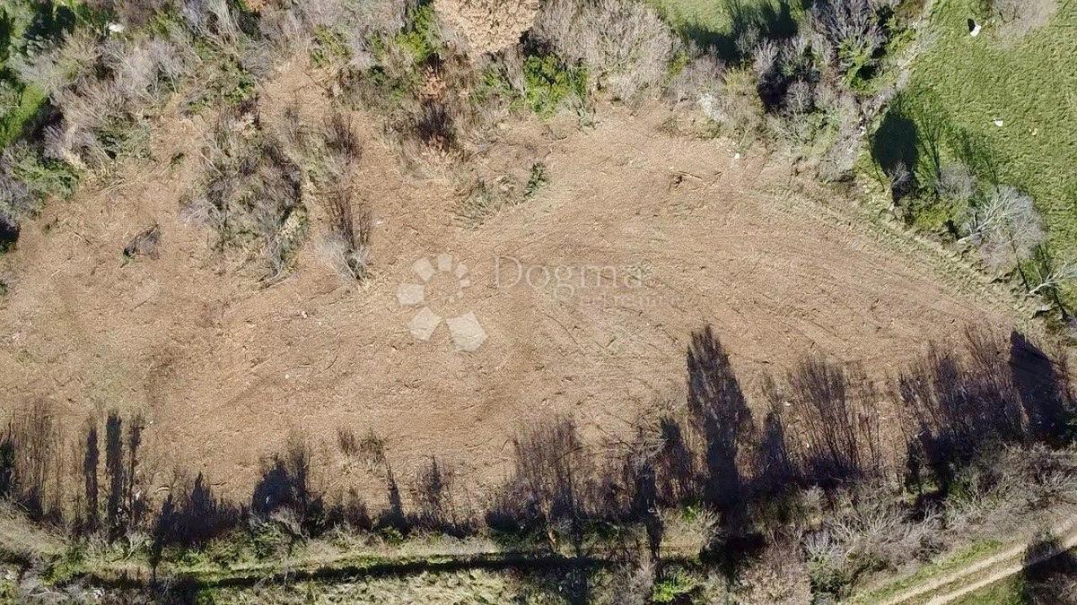 Terreno edificabile Valtura, Ližnjan, 2.600m2