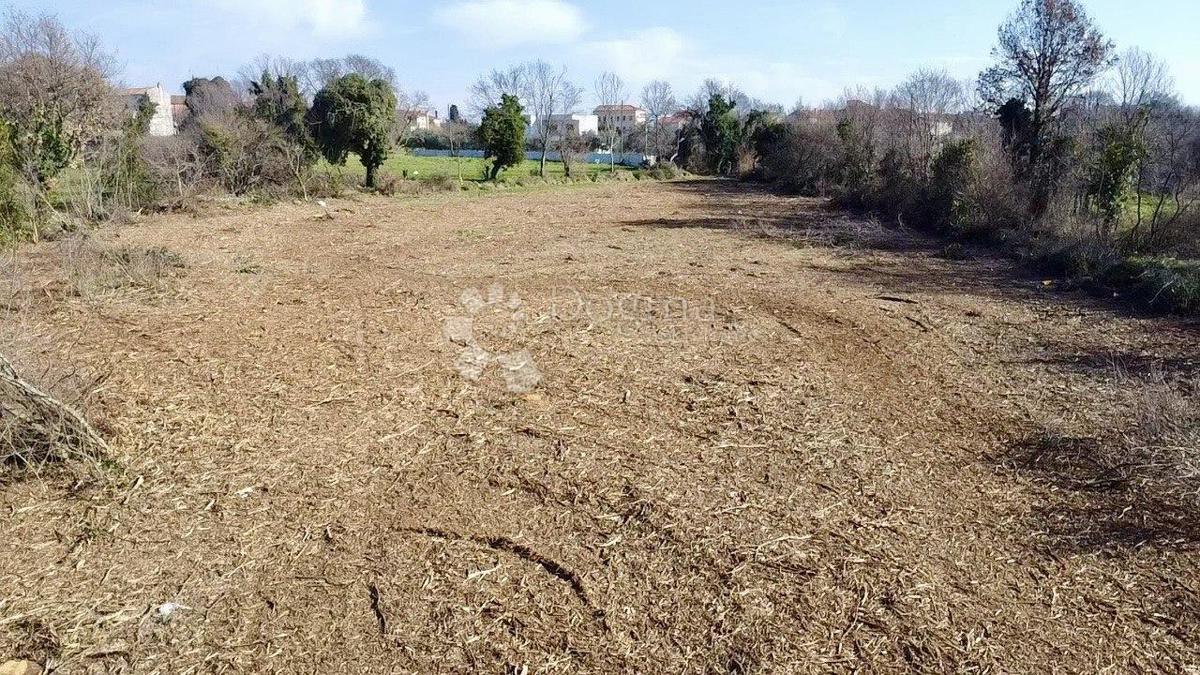 Terreno edificabile Valtura, Ližnjan, 2.600m2