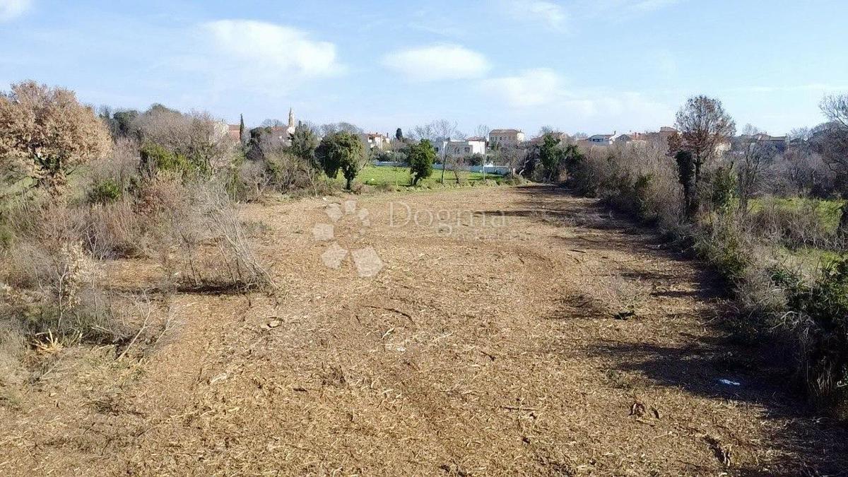 Terreno edificabile Valtura, Ližnjan, 2.600m2