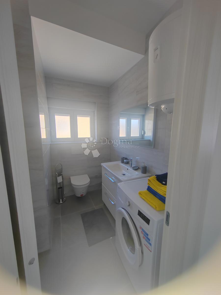 Allogio Biograd na Moru, 107,01m2