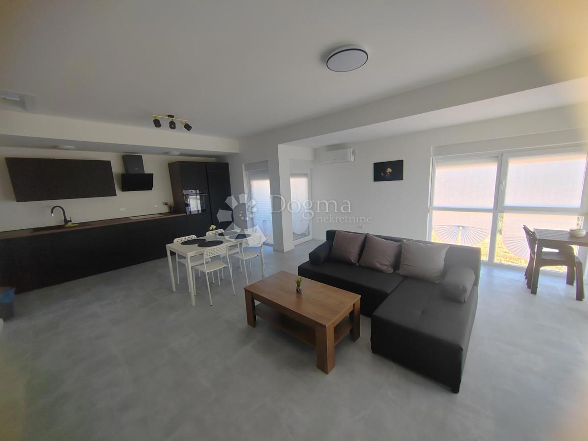 Allogio Biograd na Moru, 107,01m2