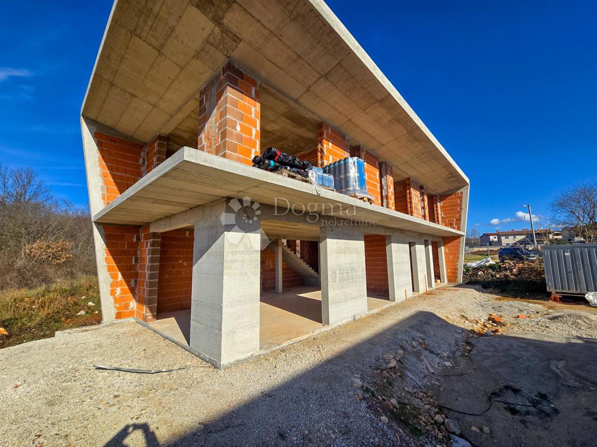 Villa moderna in posizione attraente