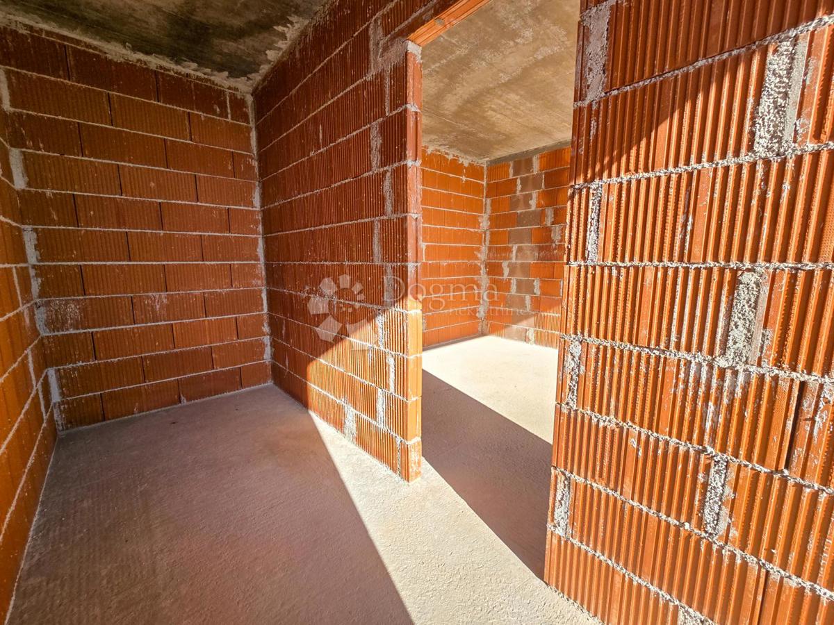 Villa moderna in posizione attraente