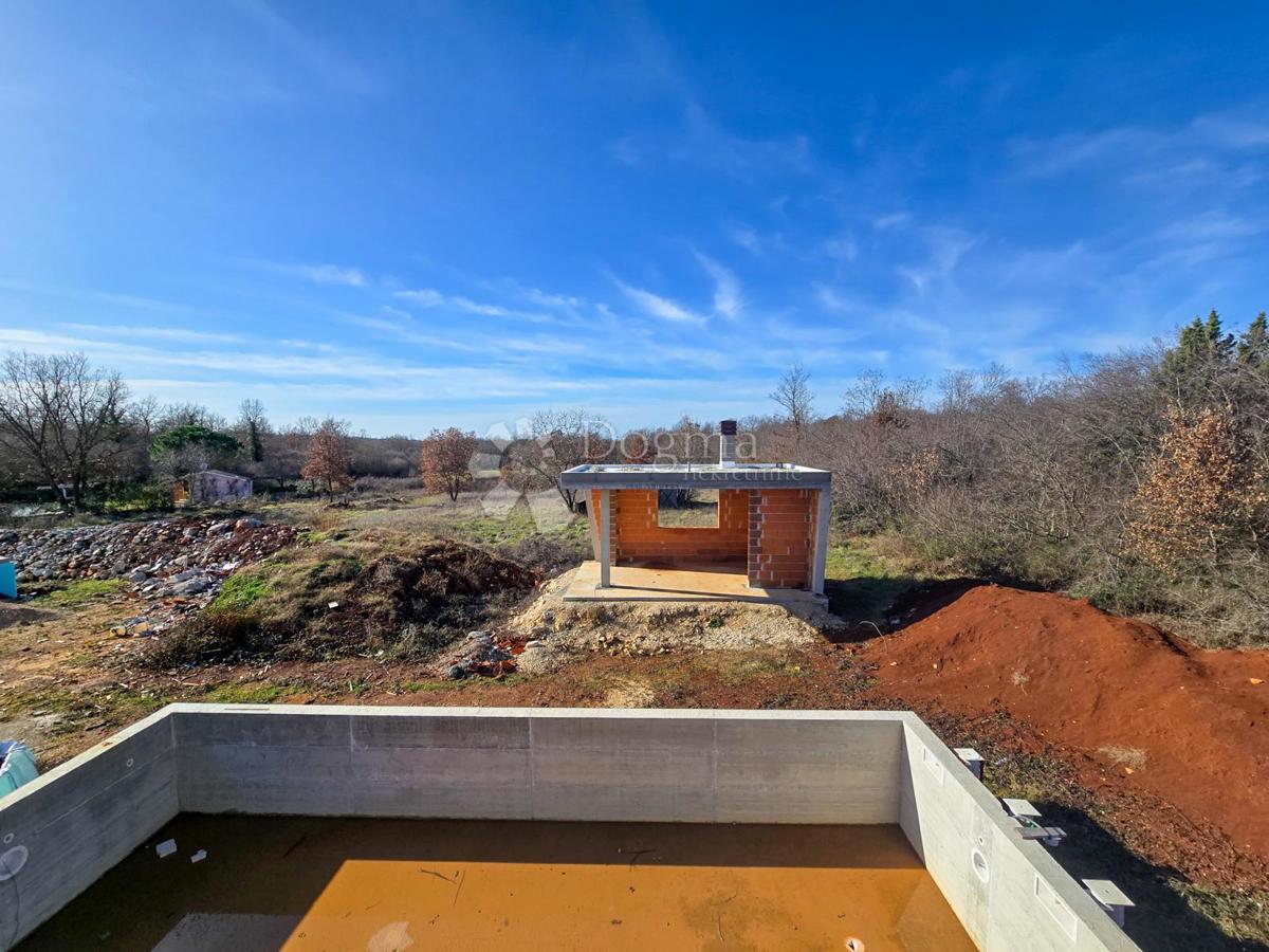 Villa moderna in posizione attraente