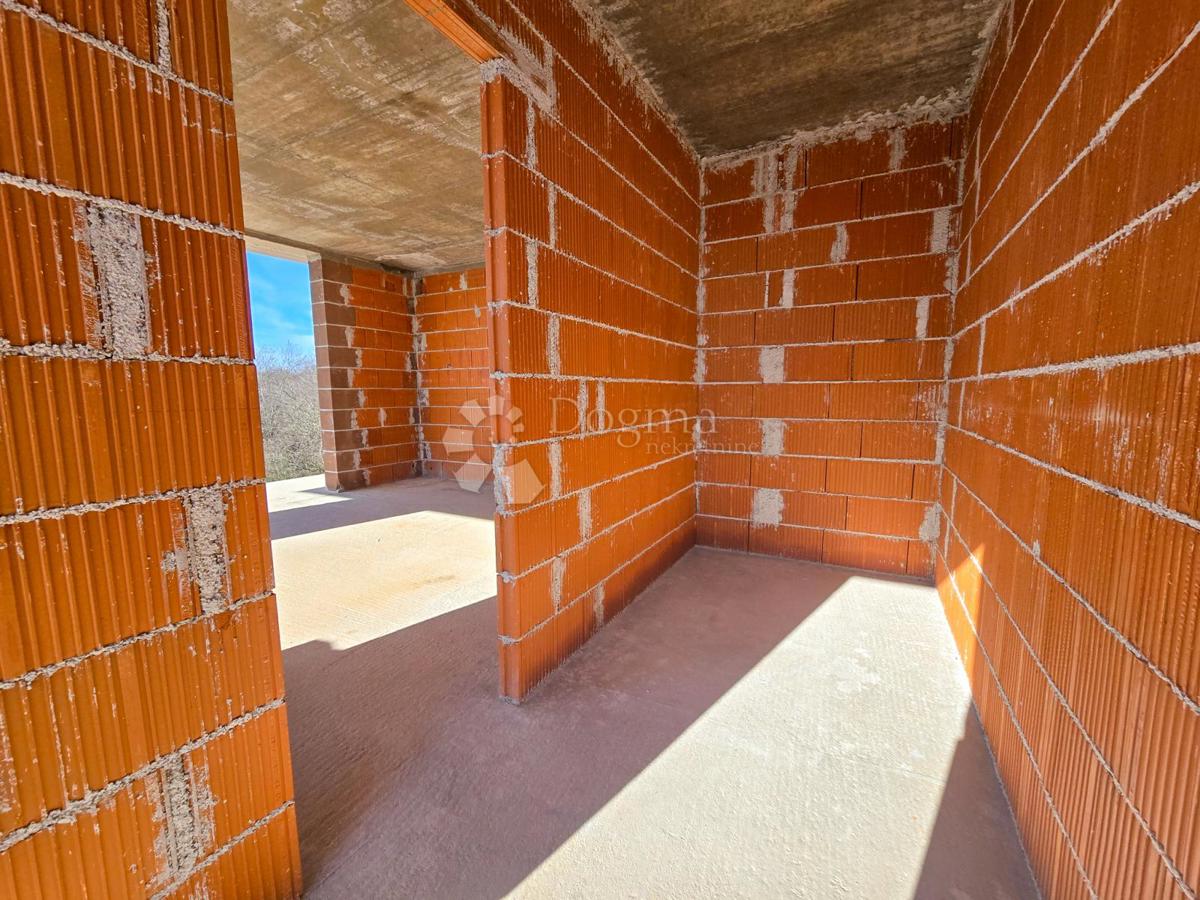 Villa moderna in posizione attraente