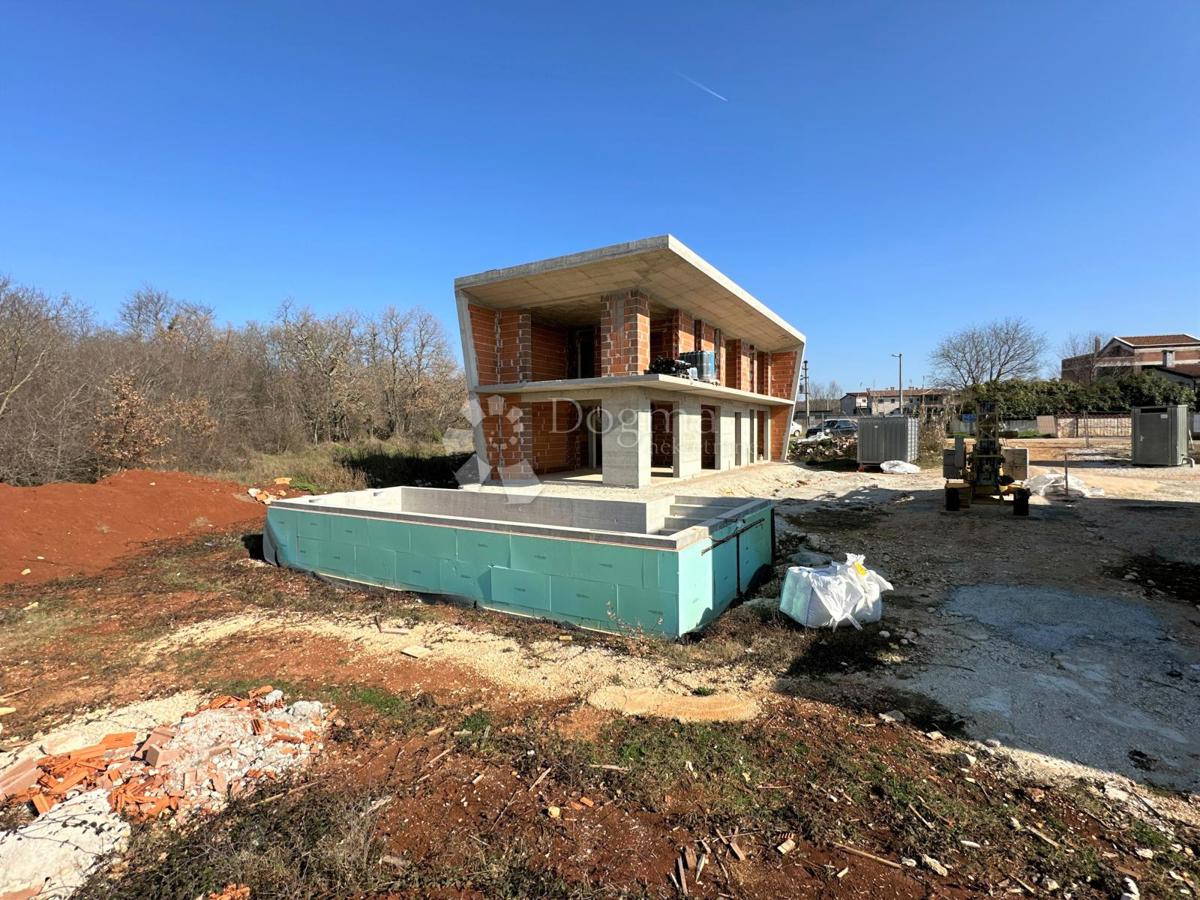 Villa moderna in posizione attraente