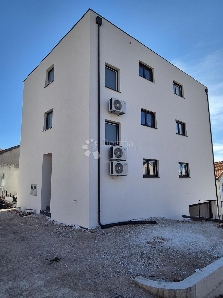 Allogio Crnica, Šibenik, 89,34m2