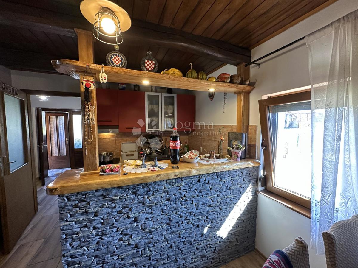 Casa Centar, Gospić, 80m2