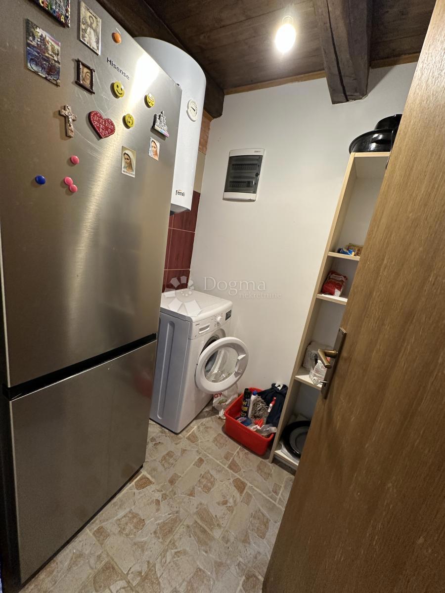 Casa Centar, Gospić, 80m2