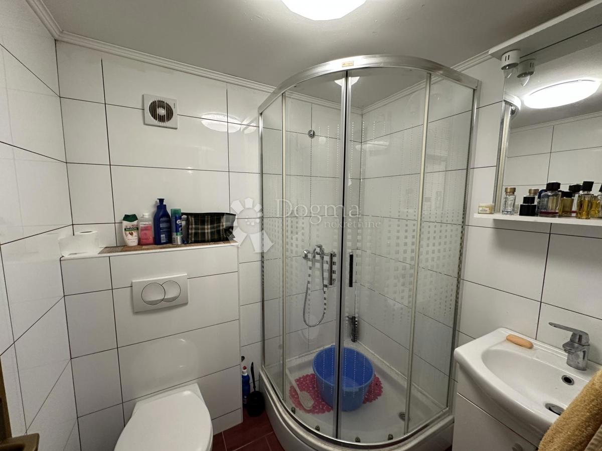 Casa Centar, Gospić, 80m2