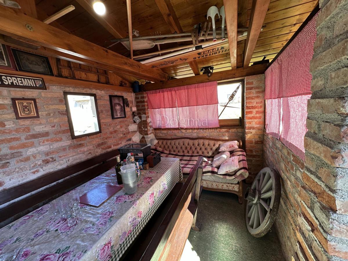 Casa Centar, Gospić, 80m2