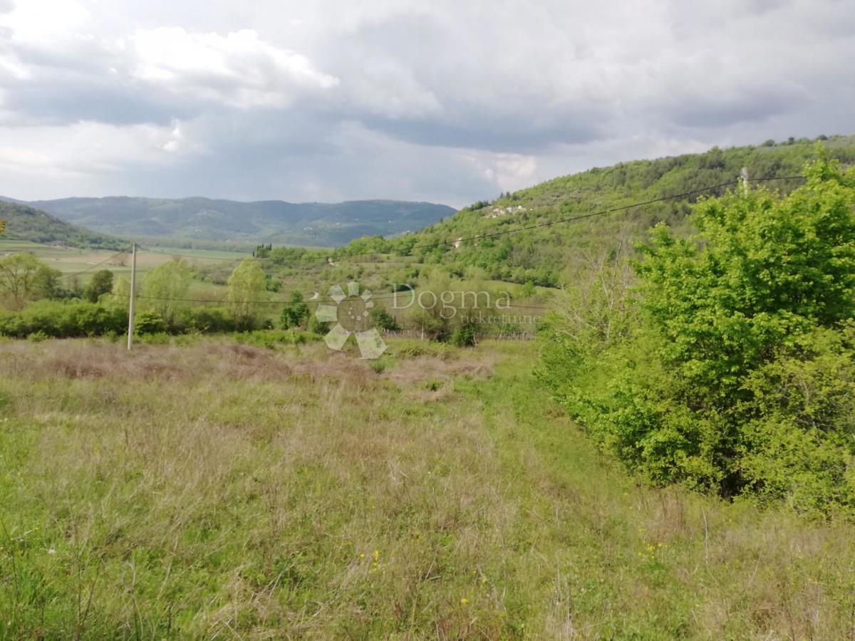 Terreno edificabile Motovun, 53,18m2