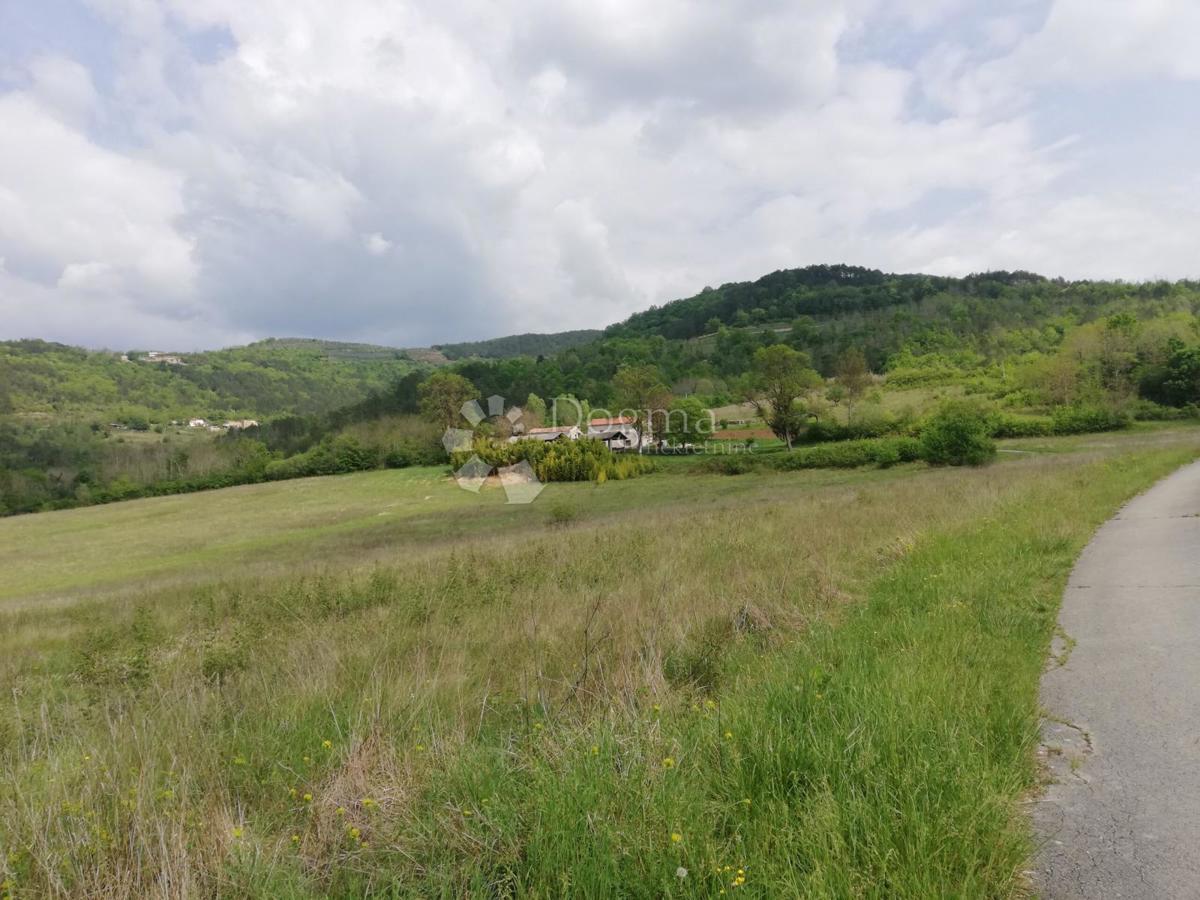 Terreno edificabile Motovun, 53,18m2