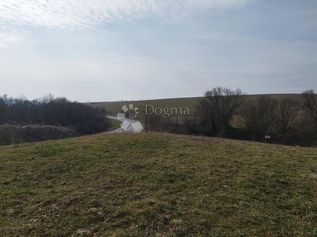 Terreno agricolo Kutjevo, 270.000m2