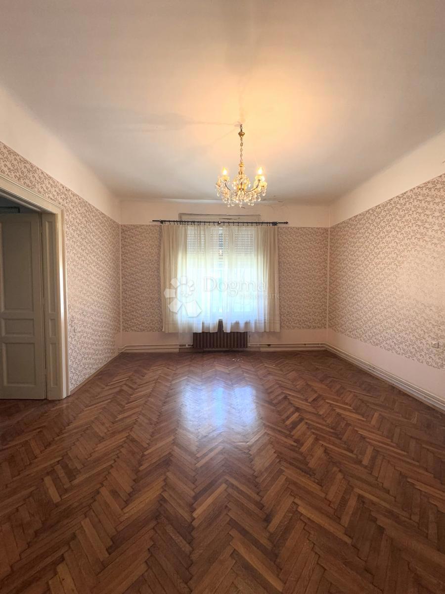 Casa Centar, Bjelovar, 180m2