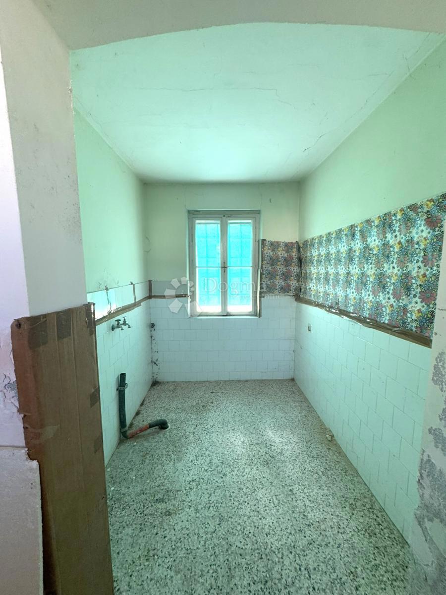 Casa Centar, Bjelovar, 180m2