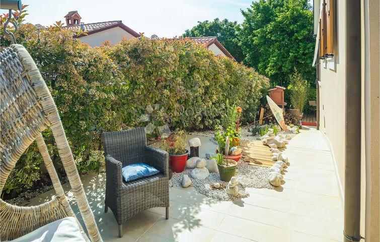 NUOVA CASA CON DUE APPARTAMENTI E JACUZZI - KRNICA