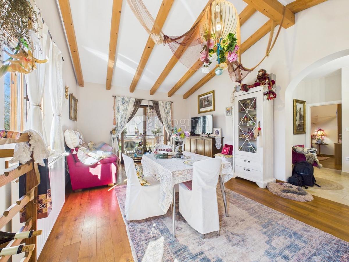NUOVA CASA CON DUE APPARTAMENTI E JACUZZI - KRNICA