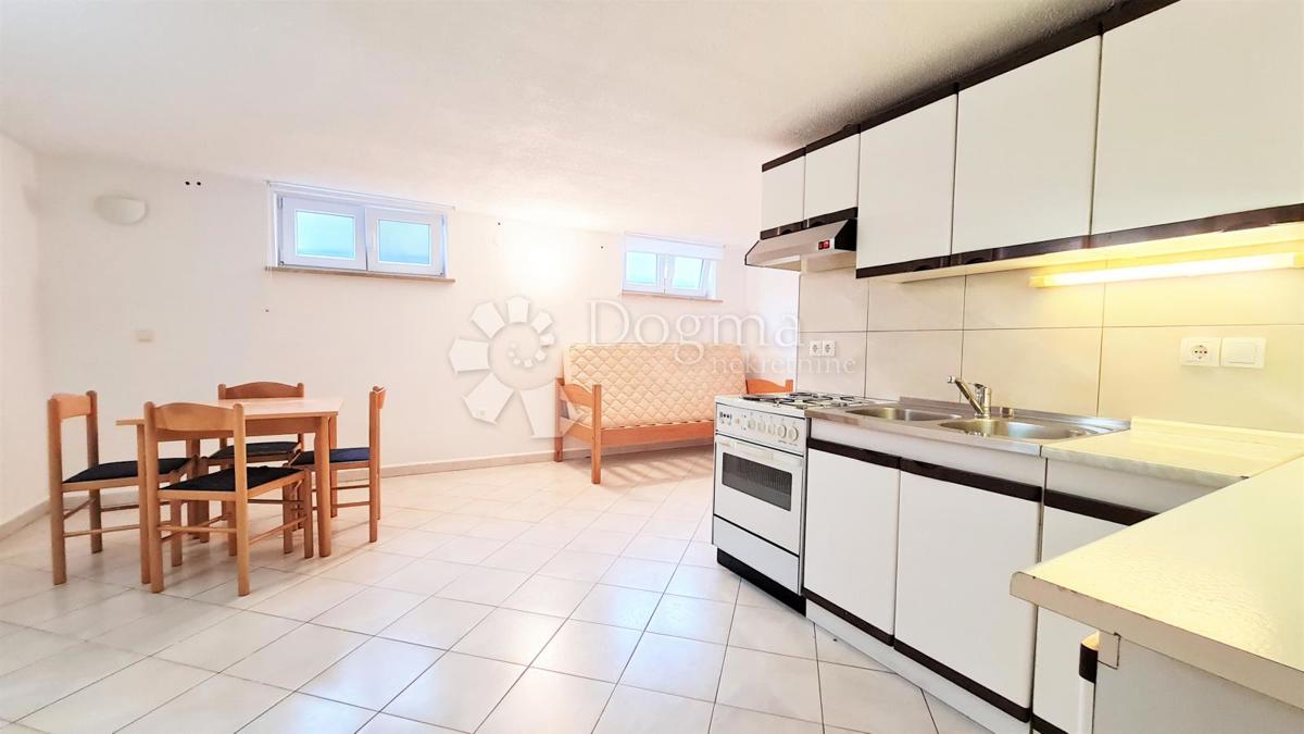 Casa con più unità abitative a 10 minuti dal centro