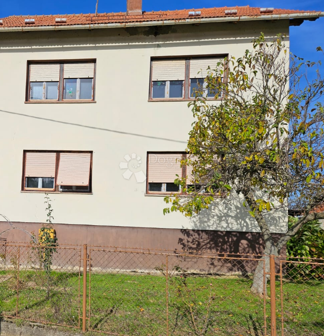Casa Varaždin Breg, Gornji Kneginec, 1.354m2
