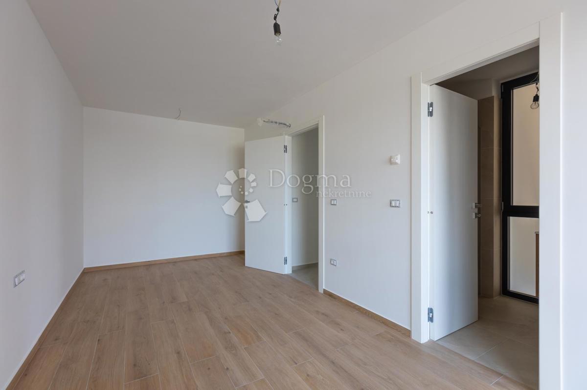 Allogio Novigrad, 336,50m2