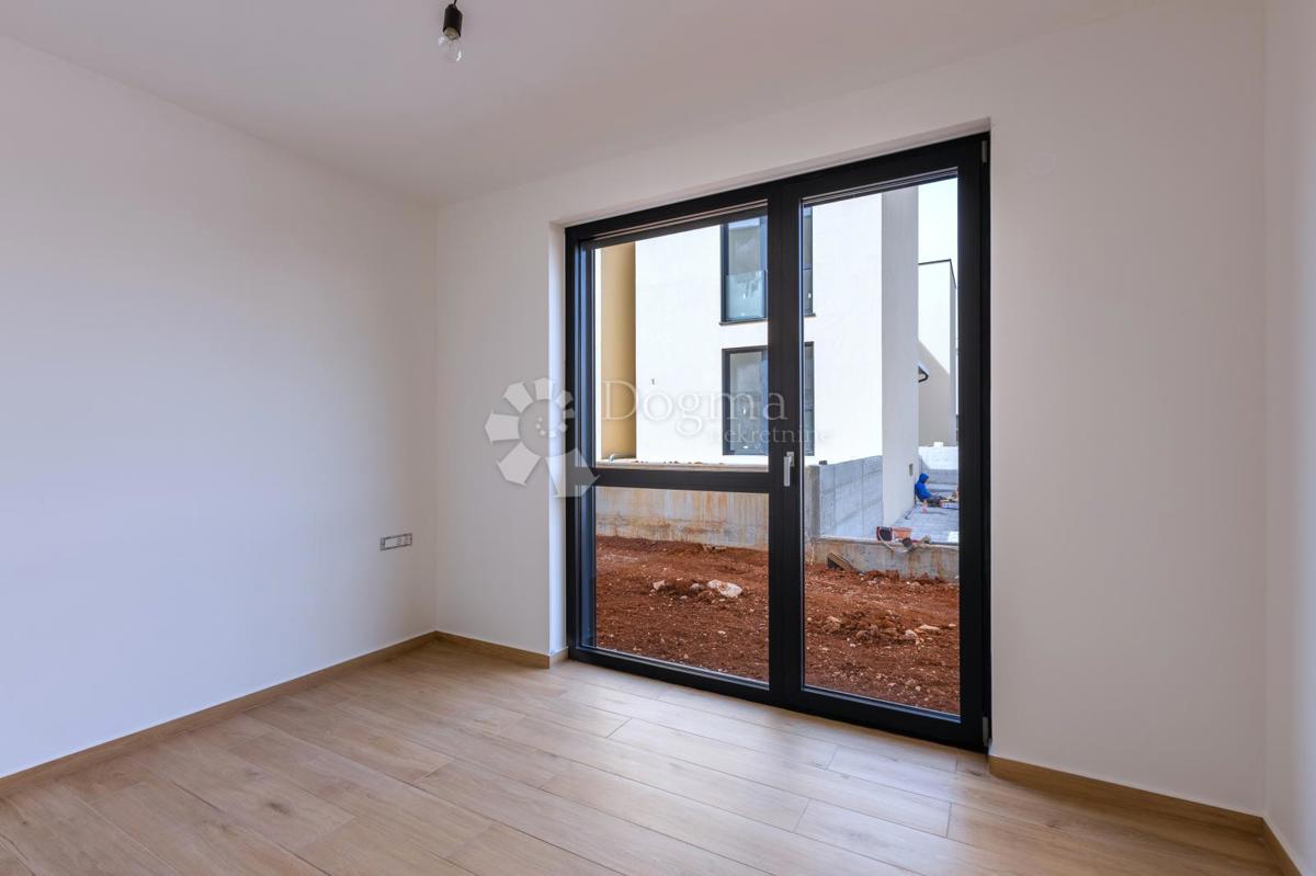 Allogio Novigrad, 336,50m2