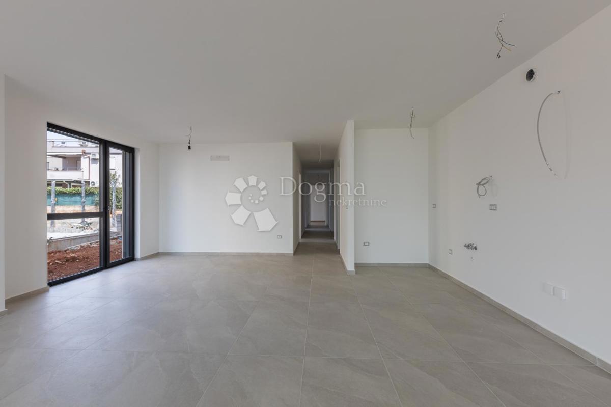 Allogio Novigrad, 336,50m2