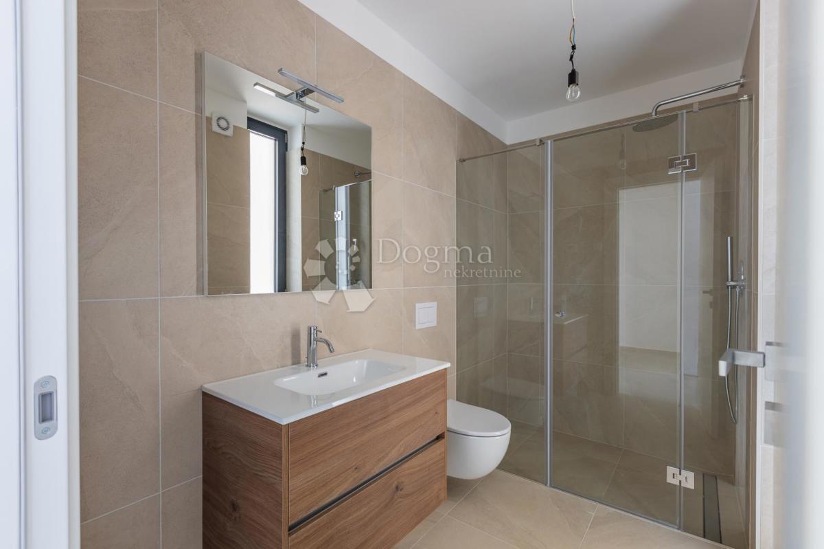 Allogio Novigrad, 336,50m2