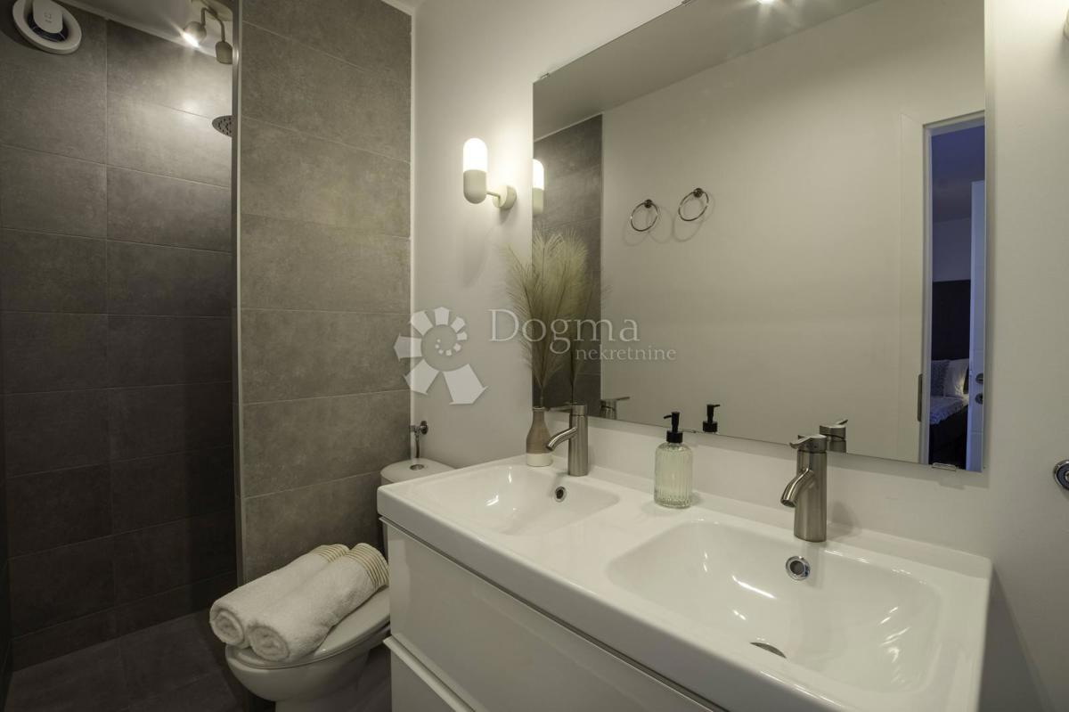 Allogio Rogoznica, 82.19m2