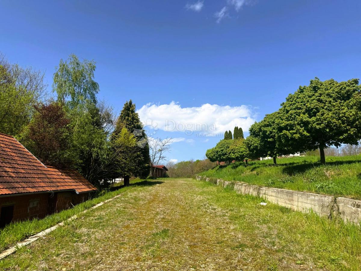 Locale commerciale Banfi, Štrigova, 9.752m2