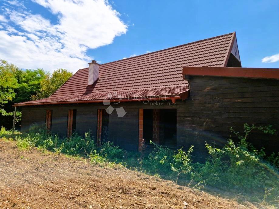 Locale commerciale Banfi, Štrigova, 9.752m2