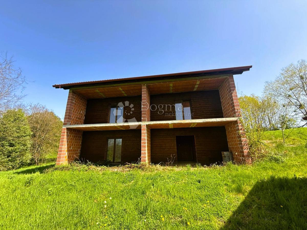Locale commerciale Banfi, Štrigova, 9.752m2