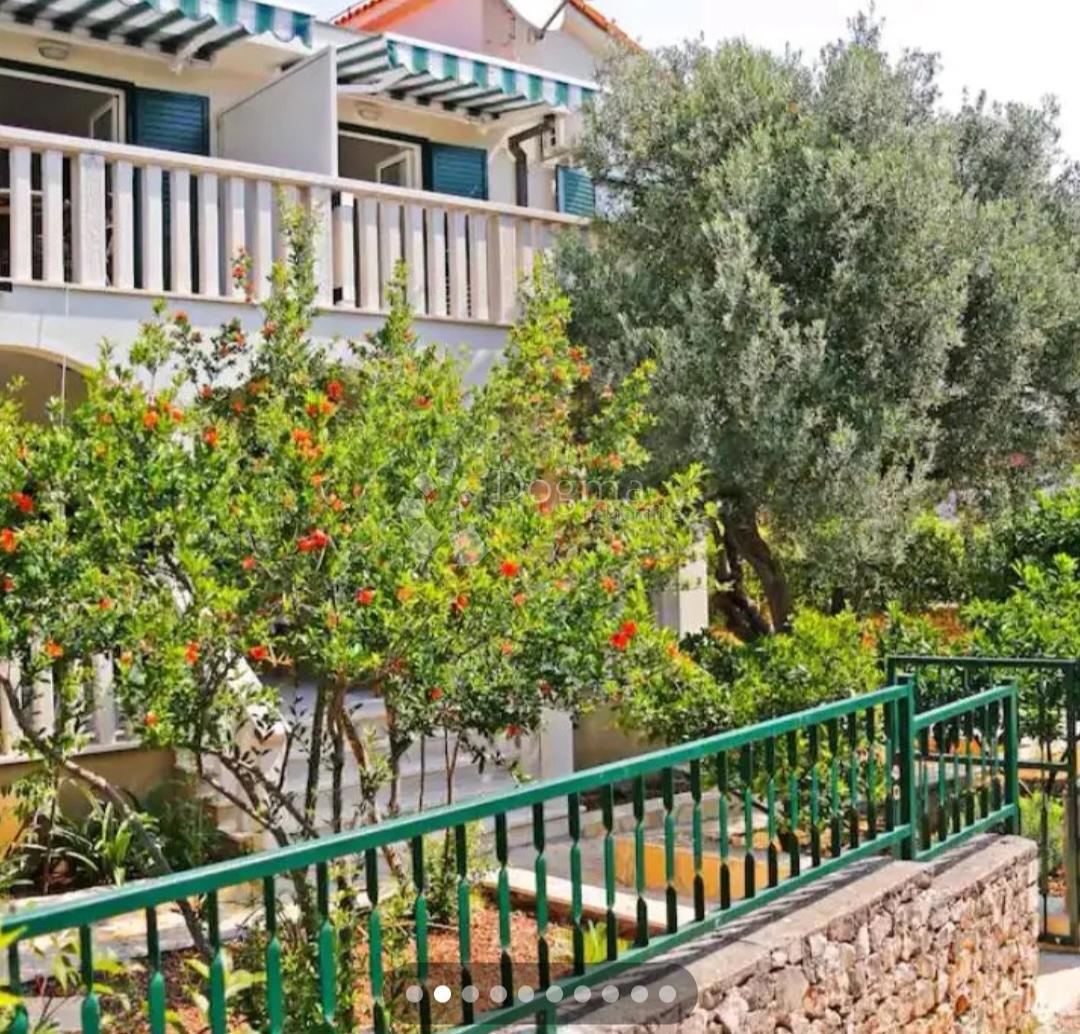 Casa Ražanj, Rogoznica, 182m2