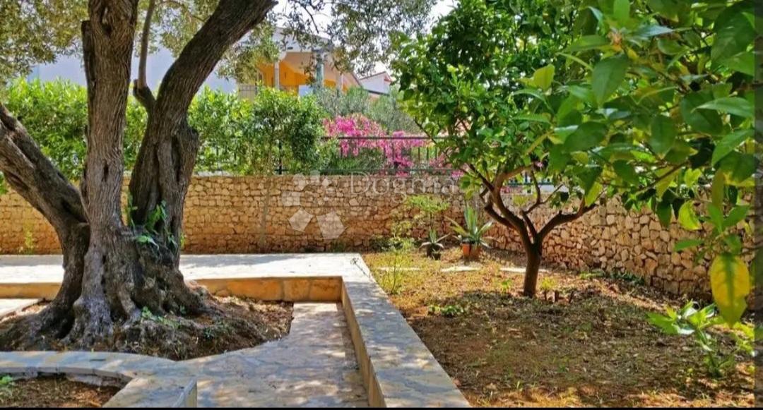 Casa Ražanj, Rogoznica, 182m2