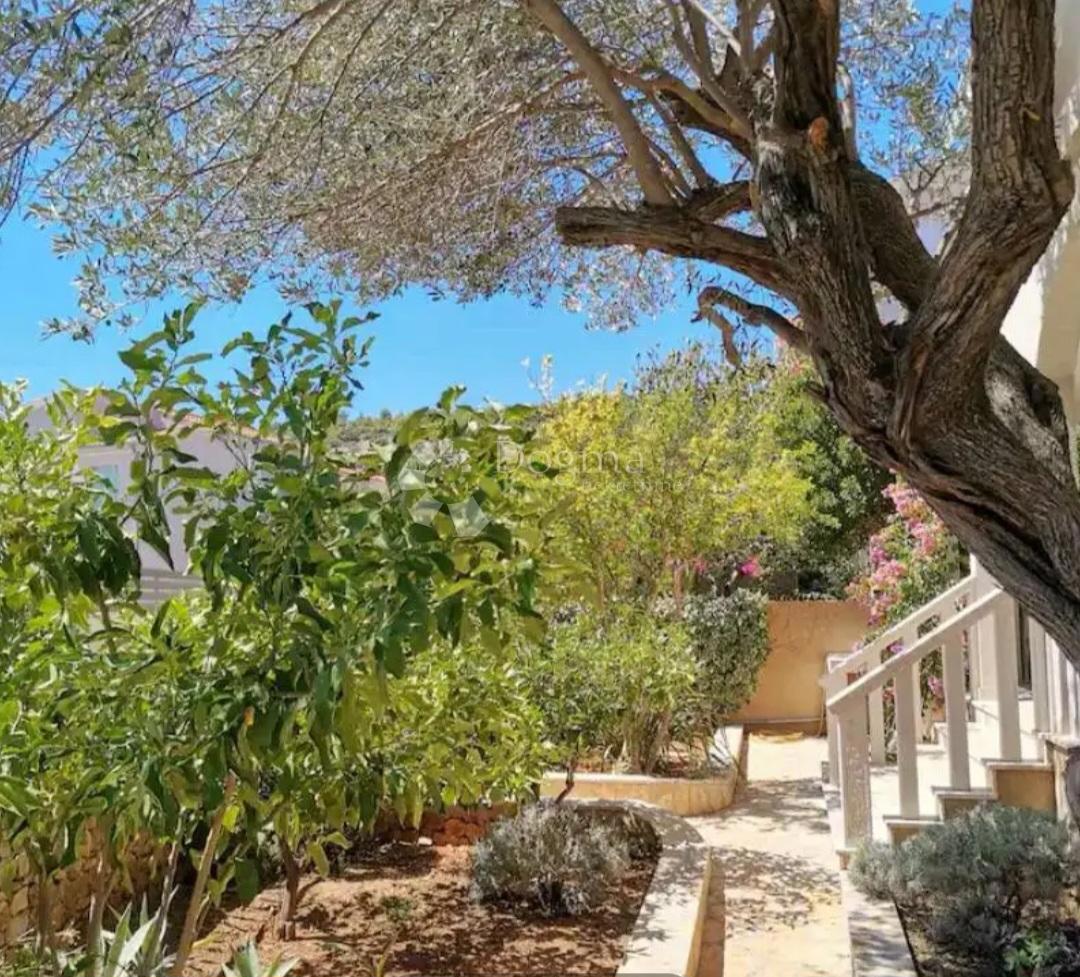 Casa Ražanj, Rogoznica, 182m2